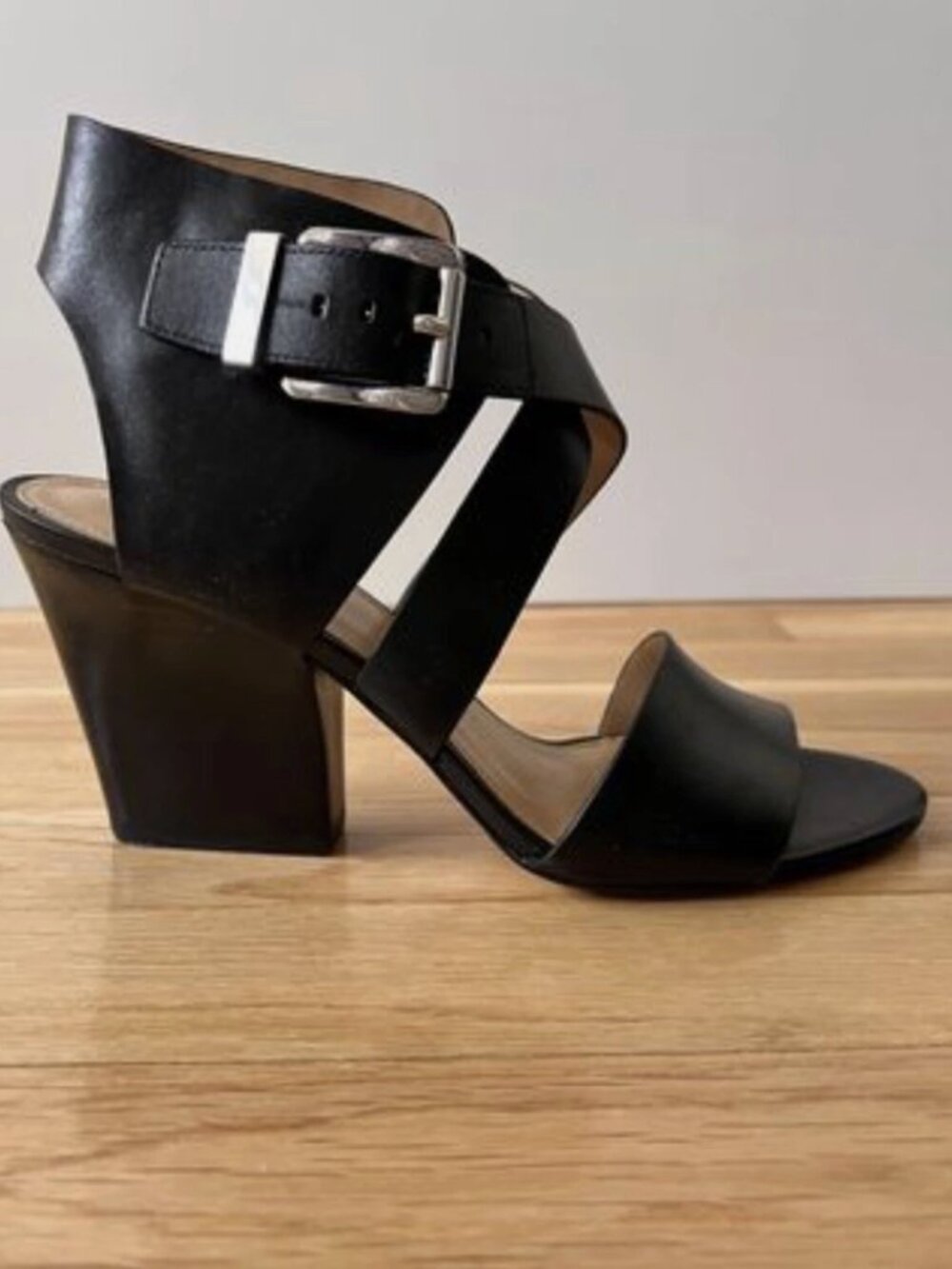 Michael Kors Black Crisscross Chunky Heel Ankle Strap Sandal Size 8.5